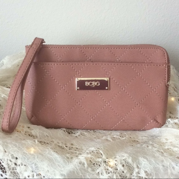 NWOT BCBG Paris Wristlet - Picture 1 of 4